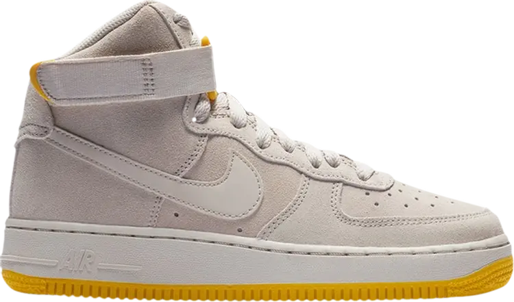 

Кроссовки Nike Air Force 1 High GS 'Desert Sand Maize', кремовый
