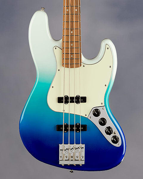 цена Player Plus Jazz Bass, накладка на гриф Pau Ferro, цвет Belair Blue Fender Player Plus Jazz Bass, Fingerboard, Belair
