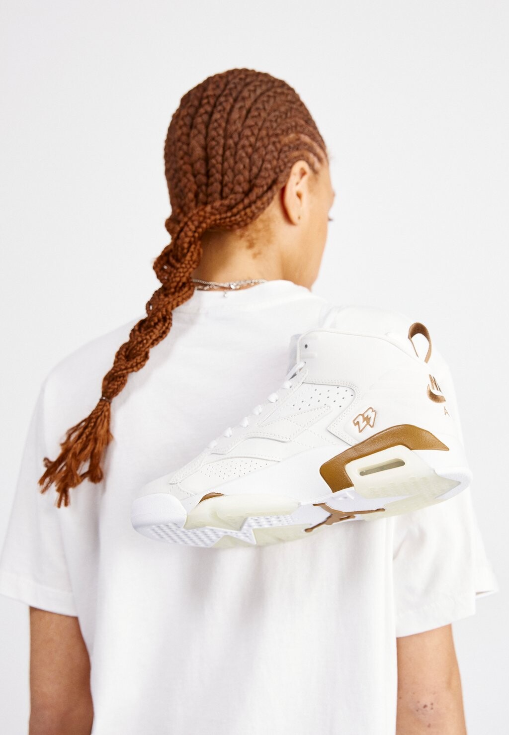 

Кроссовки altas Jordan ИОРДАНИЯ, цвет summit white/dark driftwood/coconut milk/black