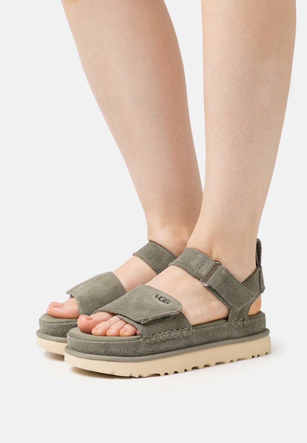 

Босоножки на платформе UGG, зеленый