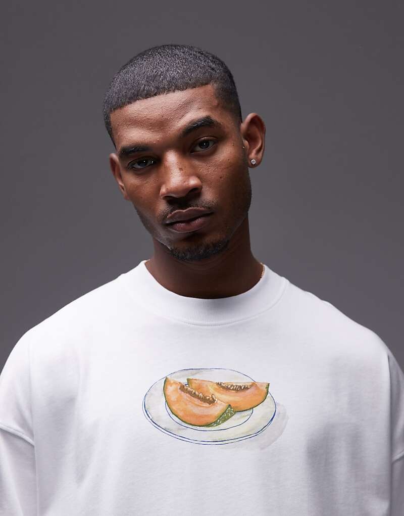 

Topman – белая футболка премиум-класса в стиле oversize с принтом дыни и оливок