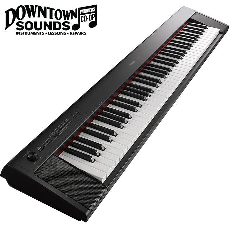 

Yamaha Piaggero NP12B 61-клавишная клавиатура с AC NP12BAD