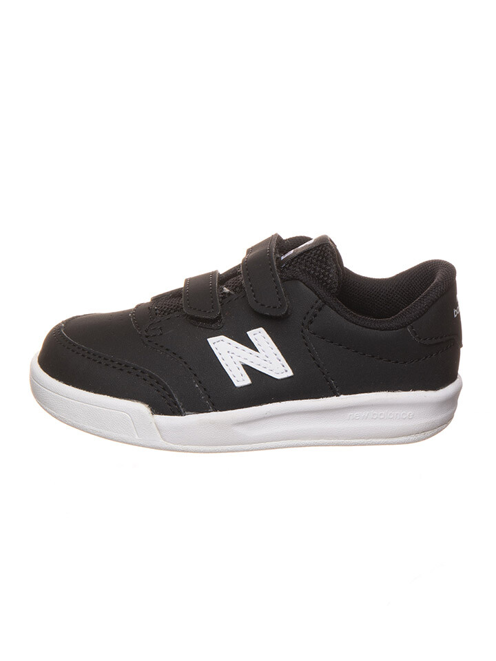 

Низкие кроссовки New Balance, черный