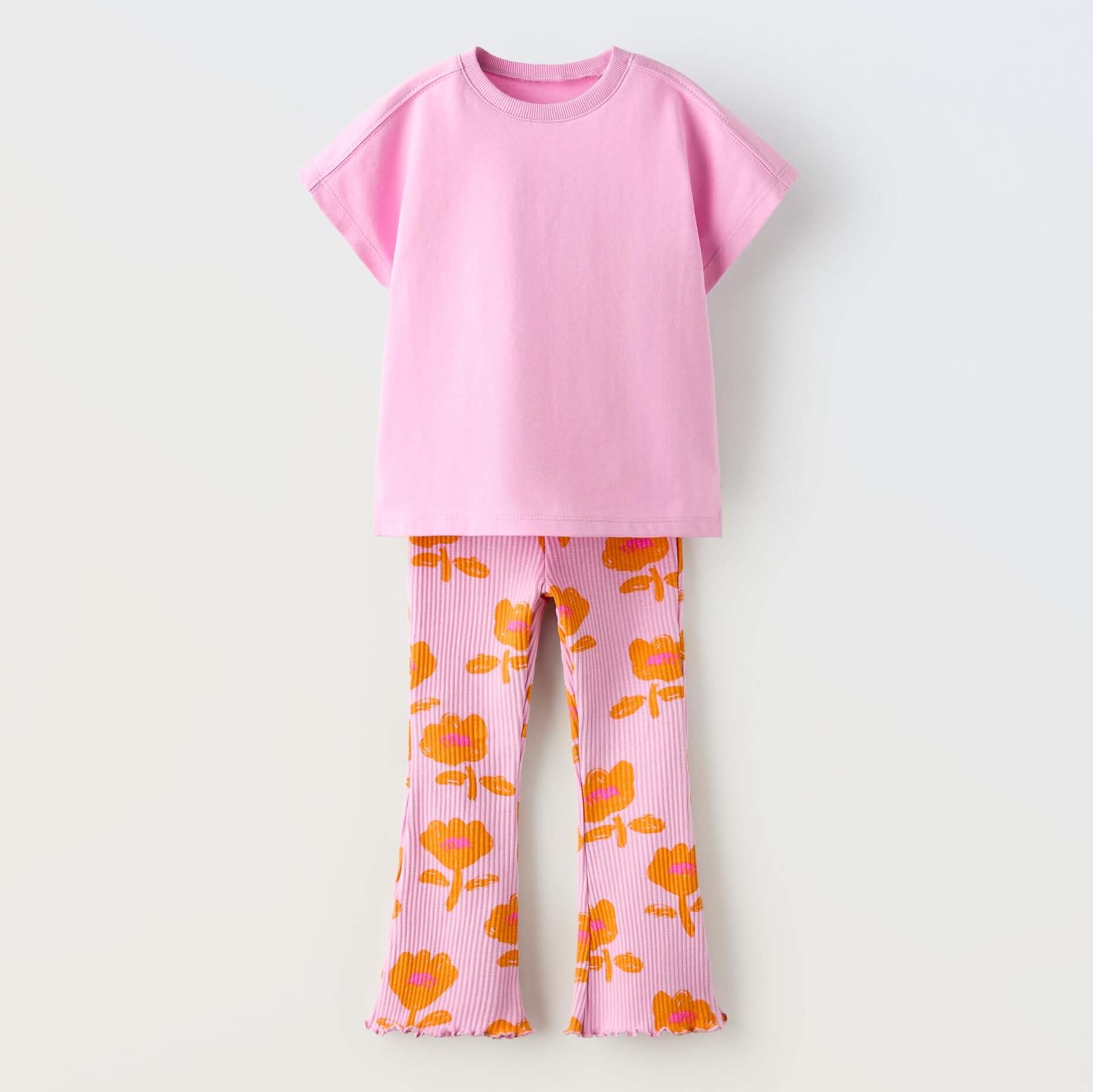 Комплект футболка + брюки Zara Summer Camp Printed Flare, розовый/оранжевый брюки клеш легинсы клеш в рубчик размер s бежевый