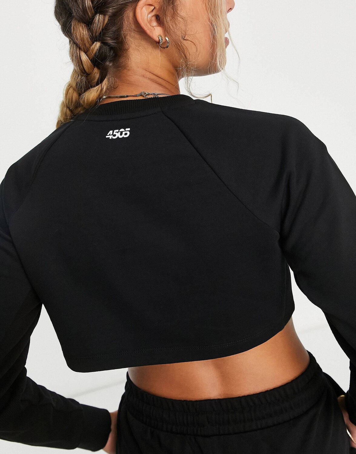 

Укороченный спортивный свитер ASOS 4505