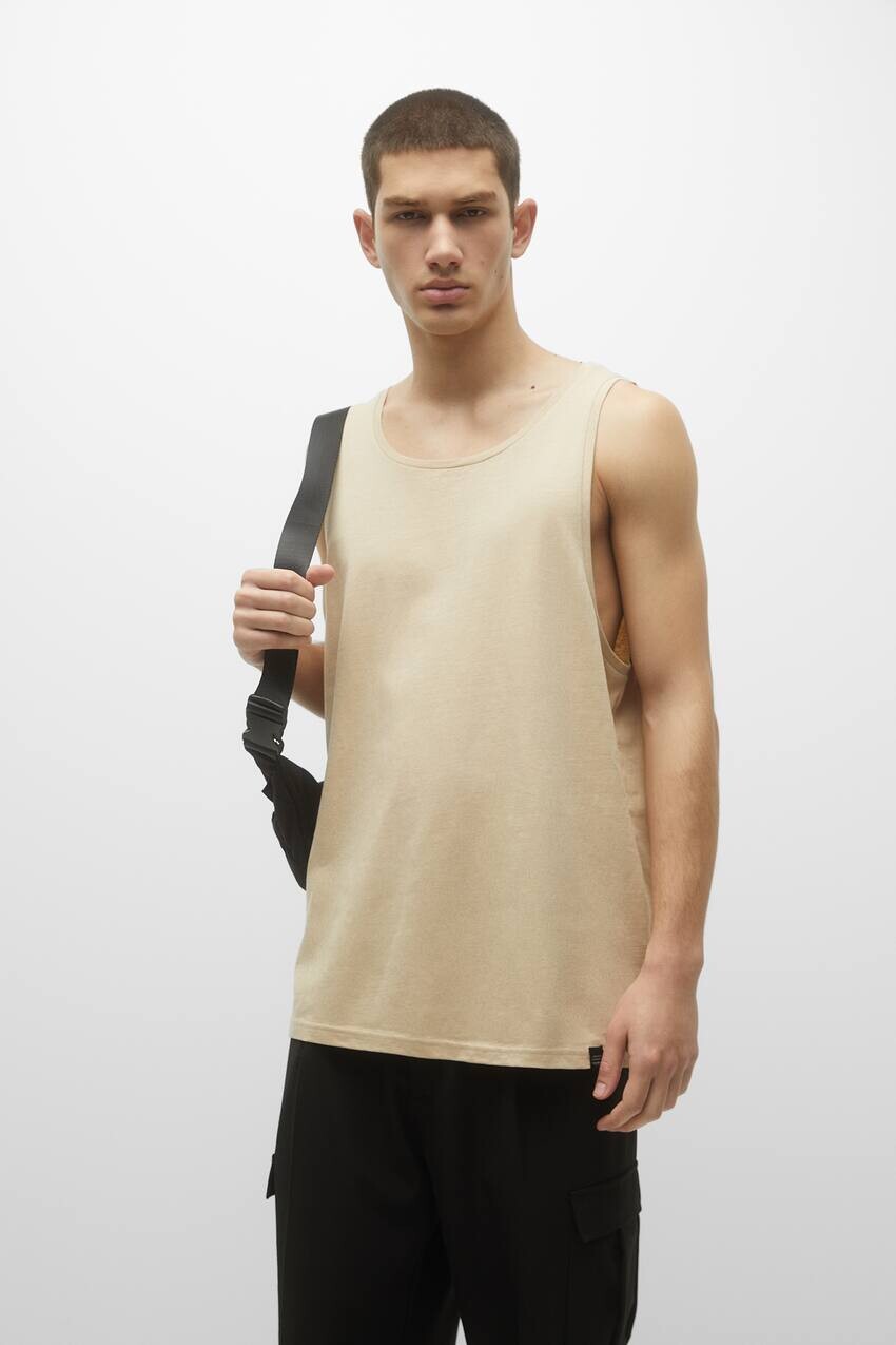 

Базовая майка Pull&Bear, песочный