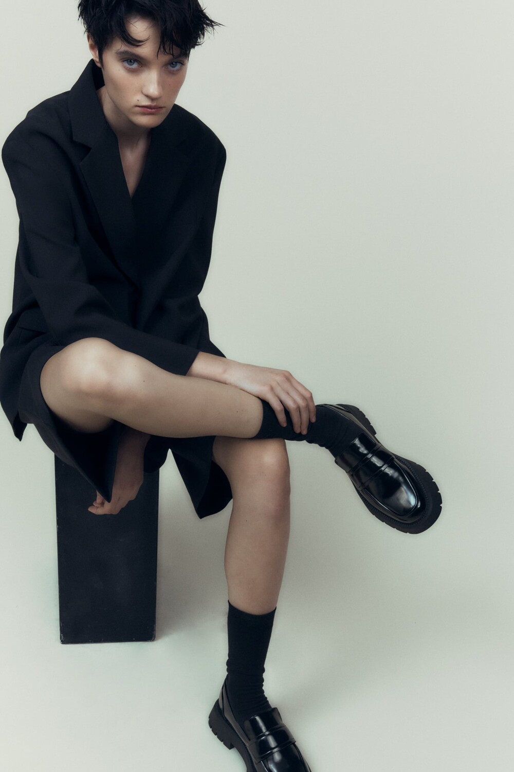 

Черные лоферы на материалах ZARA, черный