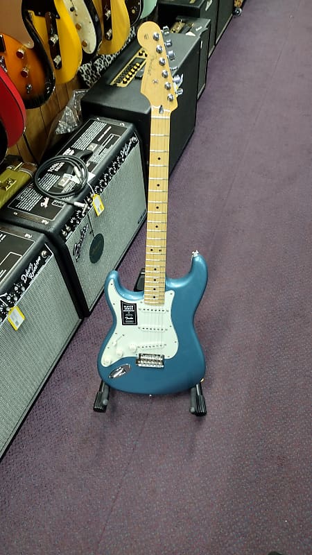 Fender Player Stratocaster Левша Player Stratocaster Left-Handed