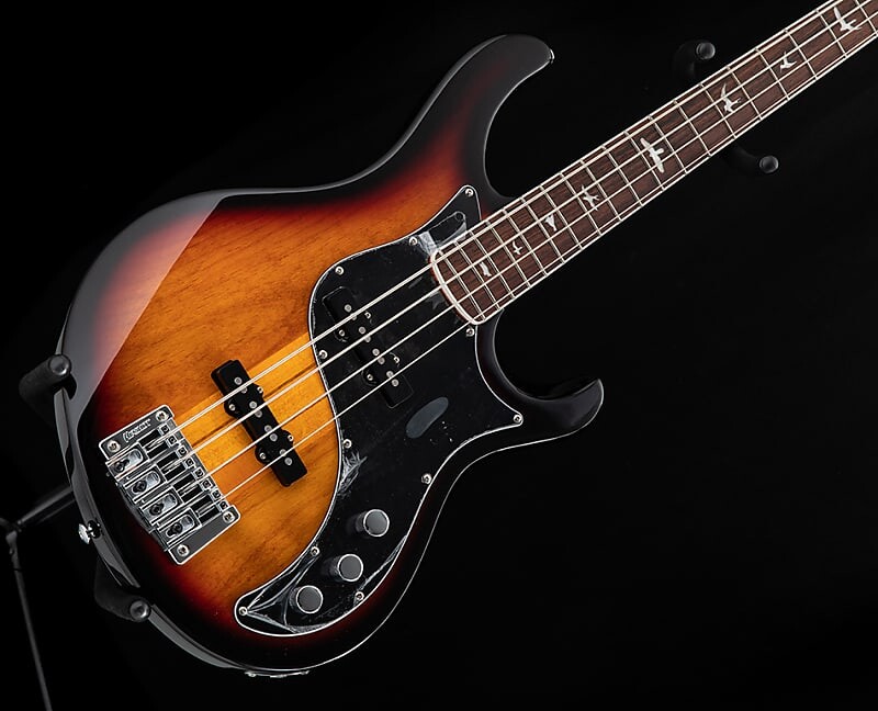 

PRS SE Kestrel Bass Tri-Color Sunburst