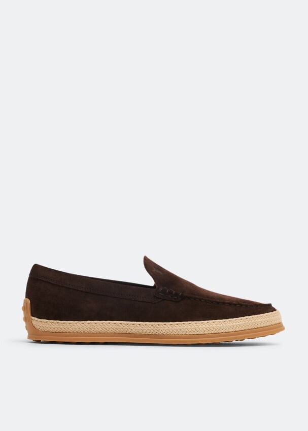 

Лоферы TOD'S Suede slip-on loafers, коричневый