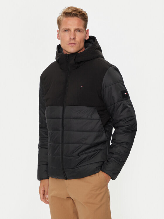 

Пуховик regular fit Tommy Hilfiger, черный