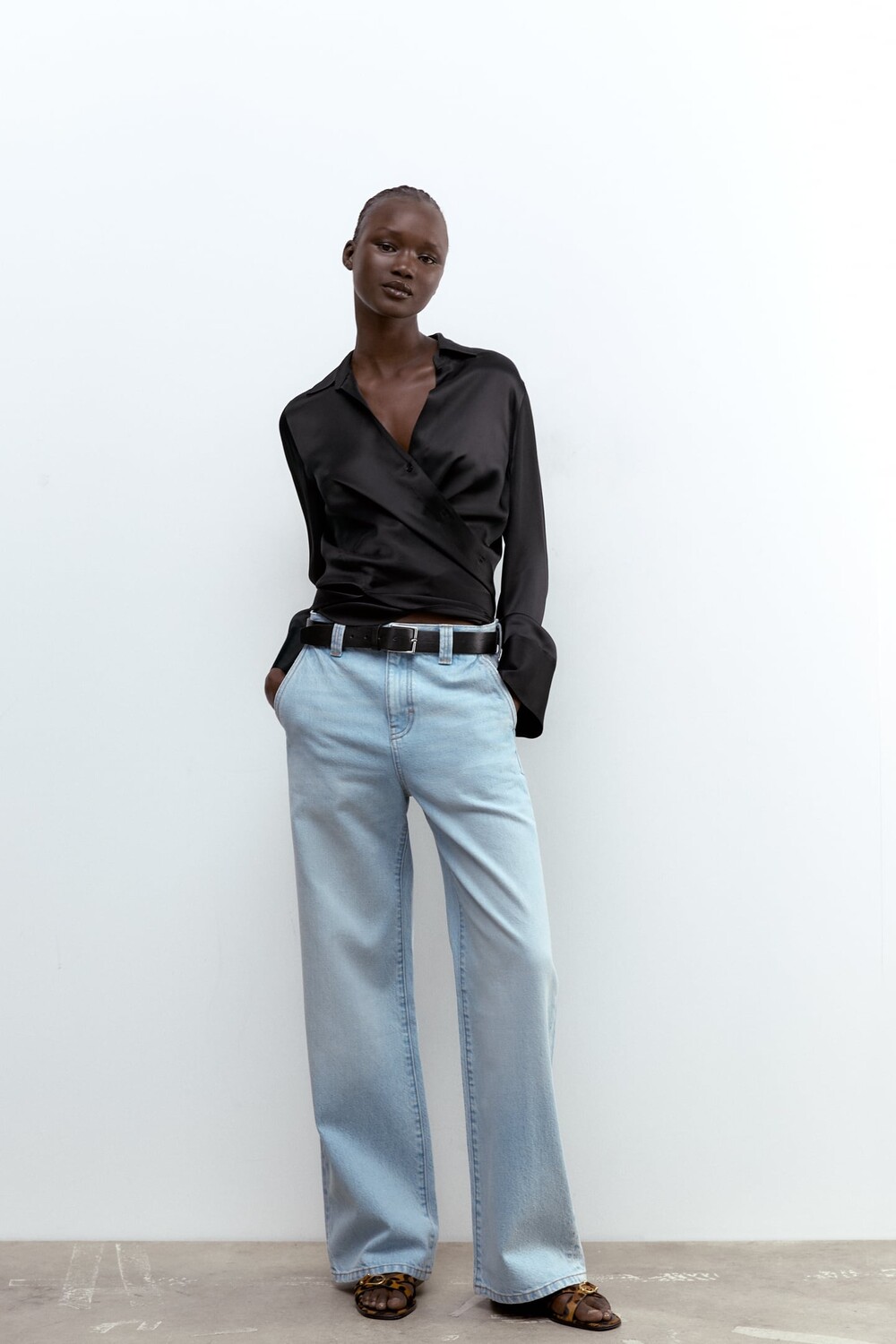 

Сандалии с животным принтом ZARA, леопард