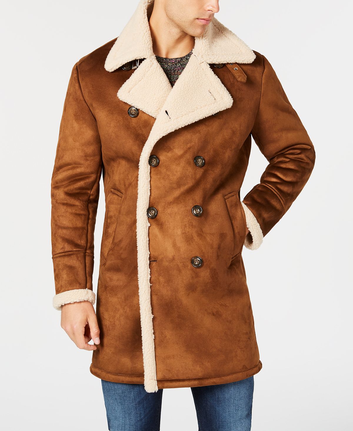 цена Мужское пальто из искусственной овчины GUESS