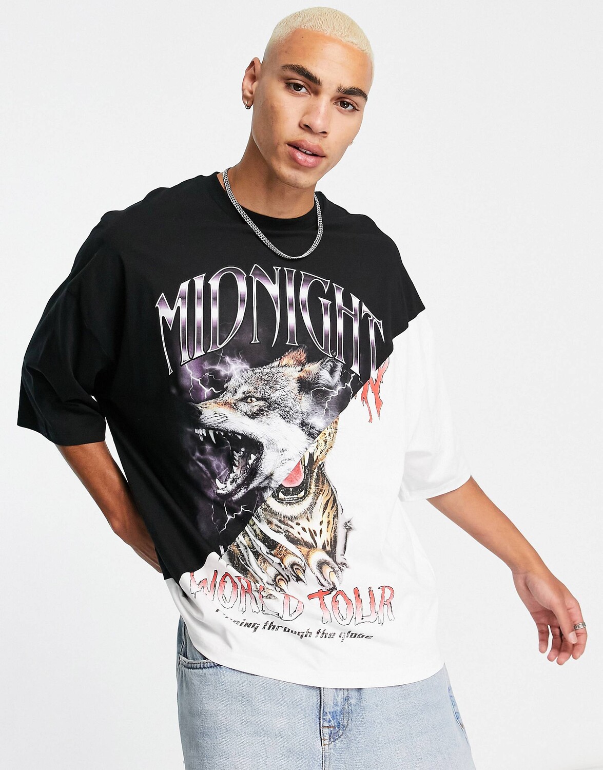 

Черно-белая футболка оверсайз с принтом в стиле гранж ASOS DESIGN