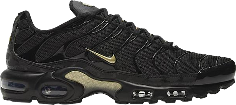 Nike air max plus black and metallic on sale gold