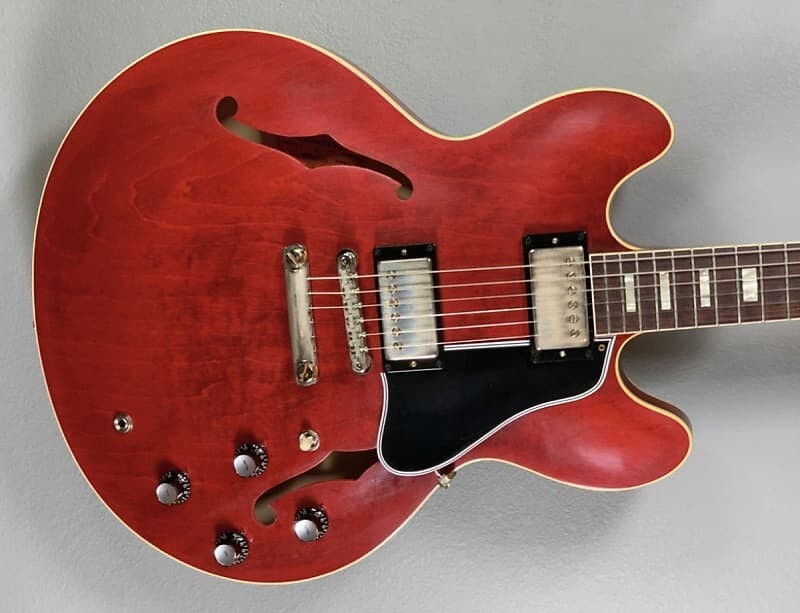 

Переиздание ES-335 1964 года - Вишня шестидесятых Gibson ES-335 Reissue -