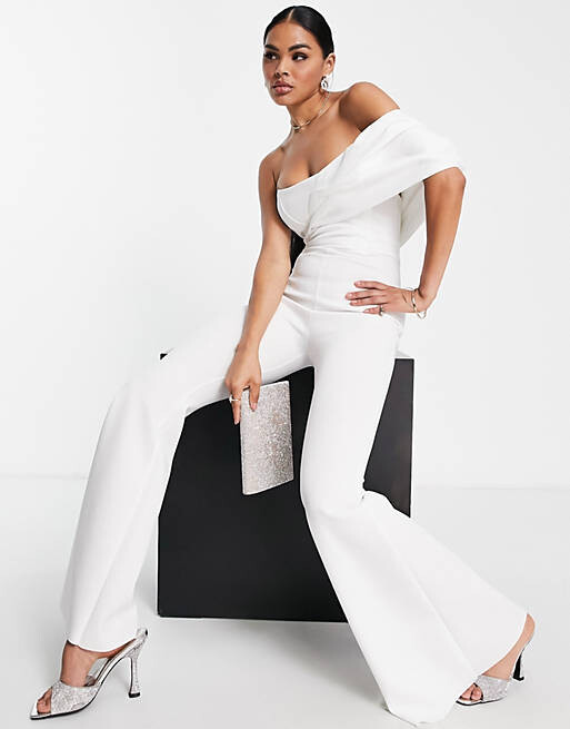 

Белый комбинезон с расклешенным плечом ASOS DESIGN