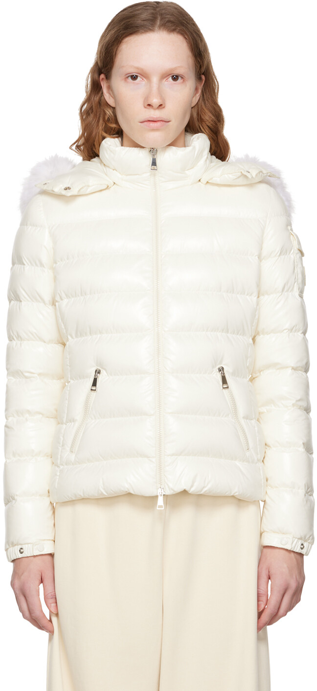 

Белый пуховик Badyf Moncler