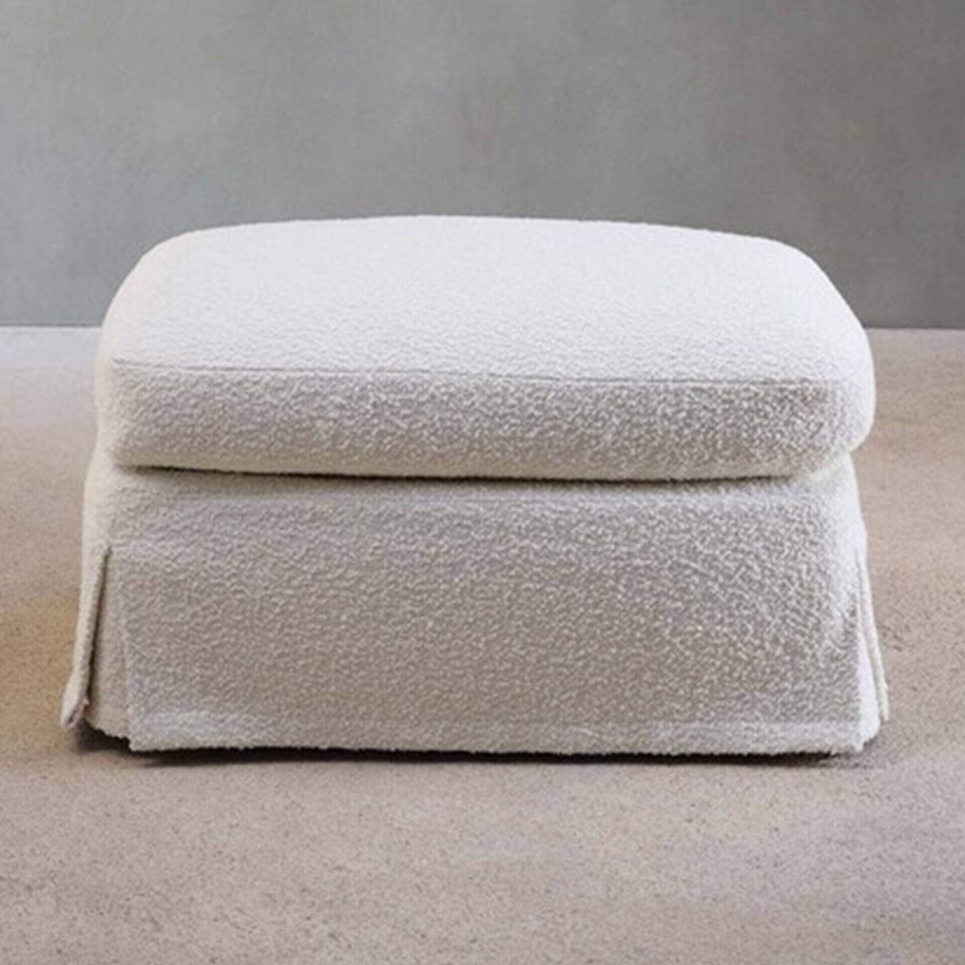 Чехол на подставку для ног из ткани букле Zara Home+ By Vincent Van Duysen Footstool 01, белый