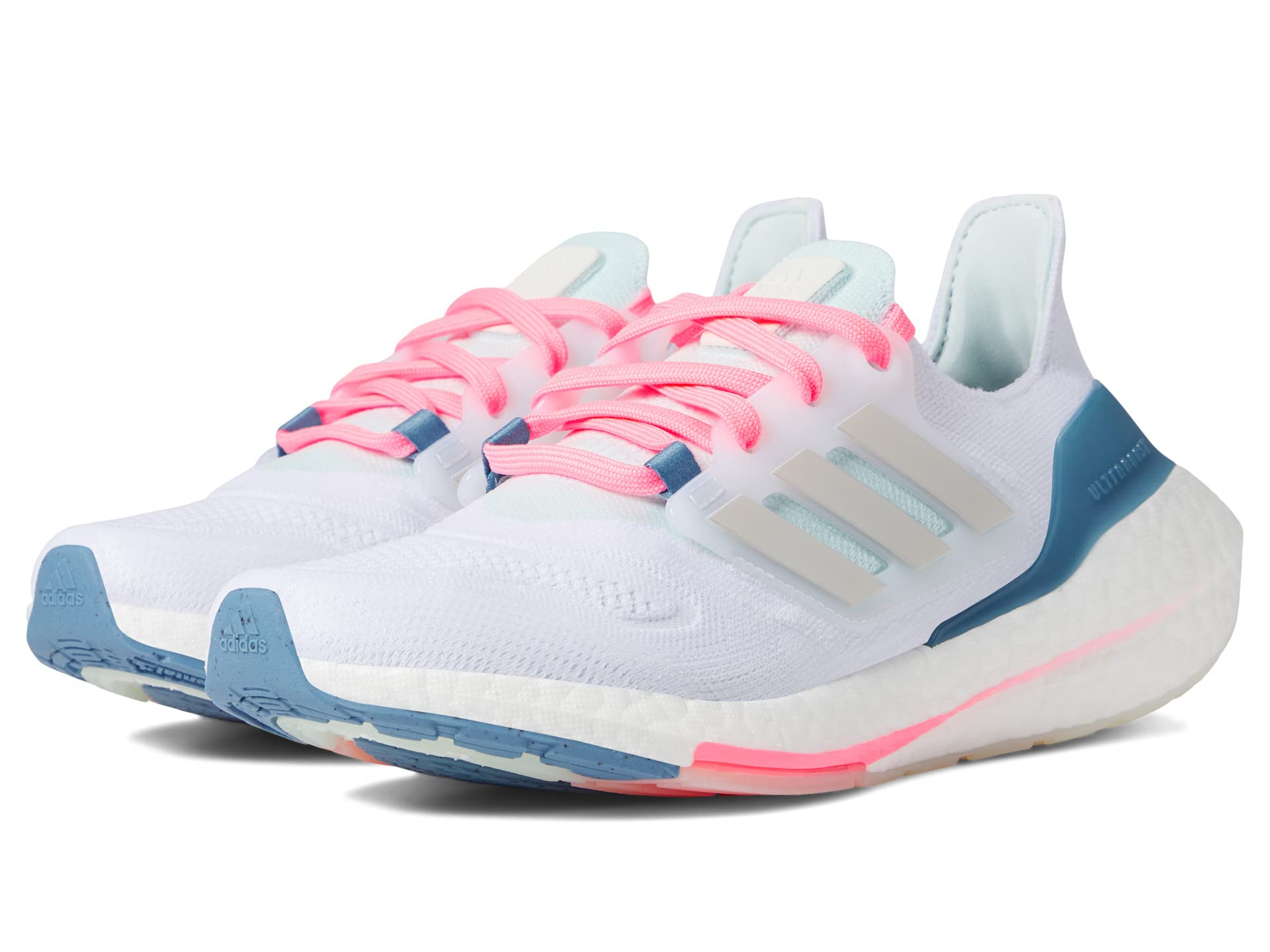 цена Детские кроссовки Adidas Ultraboost 22, белый/синий/розовый