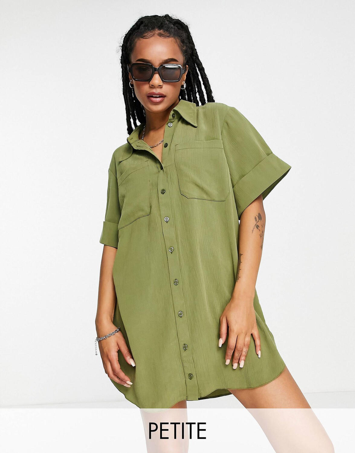 

Зеленое плиссированное платье-рубашка Topshop Petite