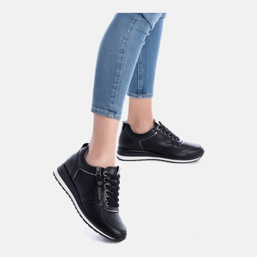 

Кроссовки Xti Zapatillas, черный
