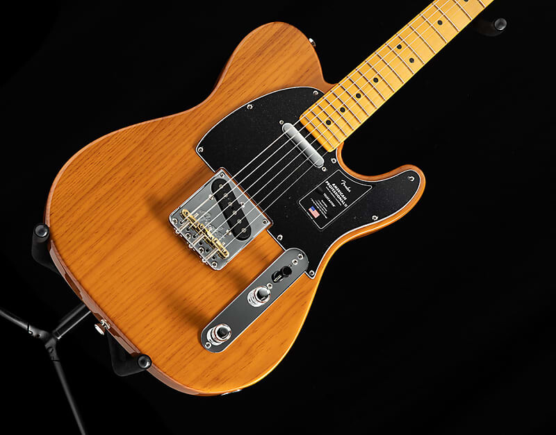 

Fender American Professional II Telecaster жареная сосна American Professional II Telecaster with Maple Fretboard