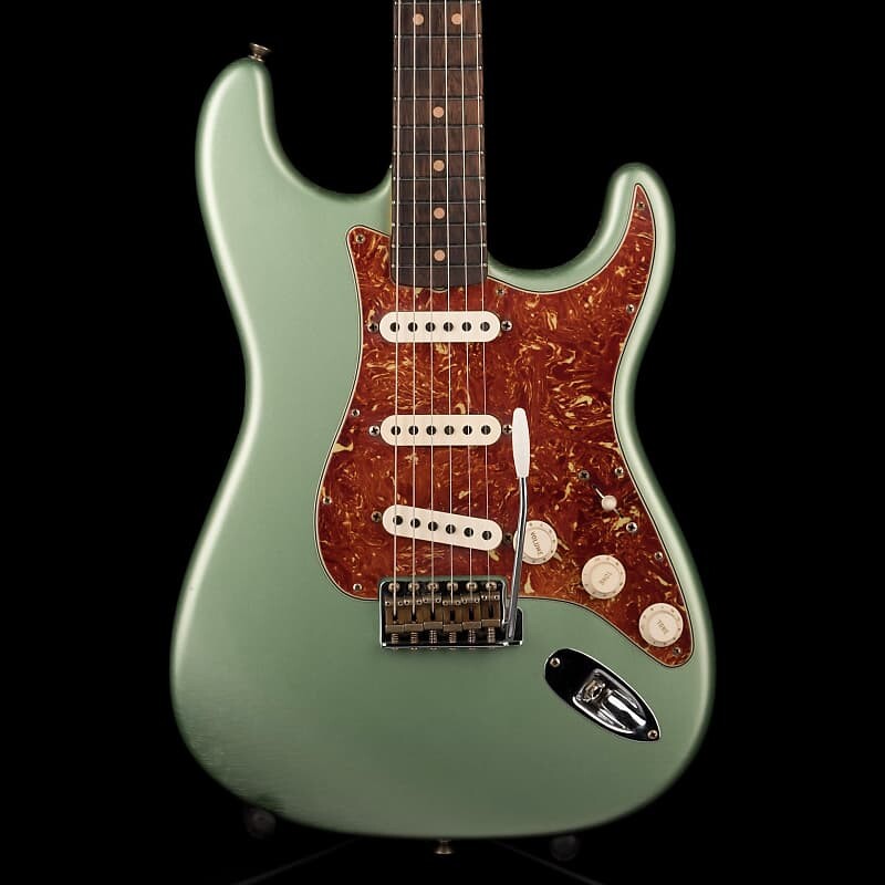 

Fender Custom Shop Мастерская сборка David Brown 1963 Stratocaster Journeyman Relic Бразильский палисандр Super Faded Sage Green Metallic