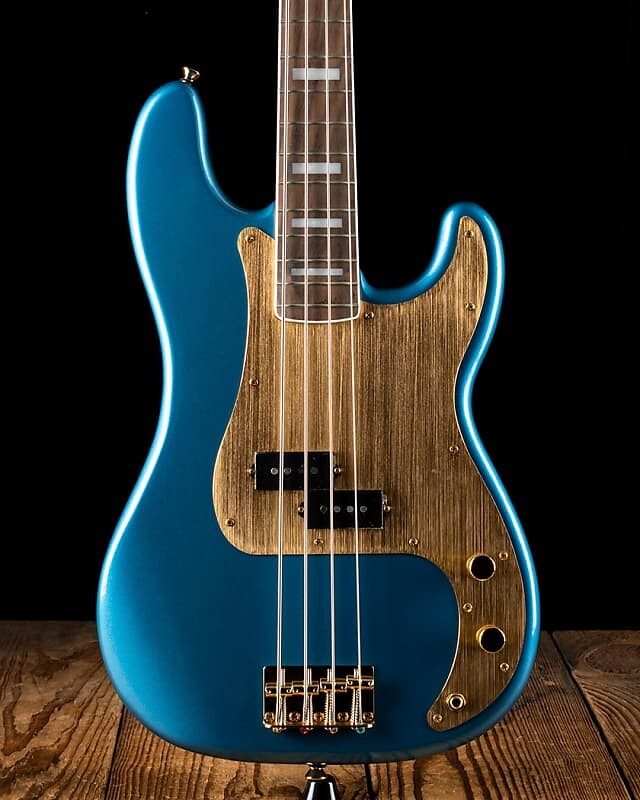 

Гитара Squier Gold Edition 40th Anniversary Precision Bass, голубой