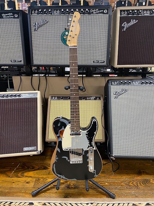 цена Фирменный телекастер Fender Joe Strummer Joe Strummer Signature Telecaster