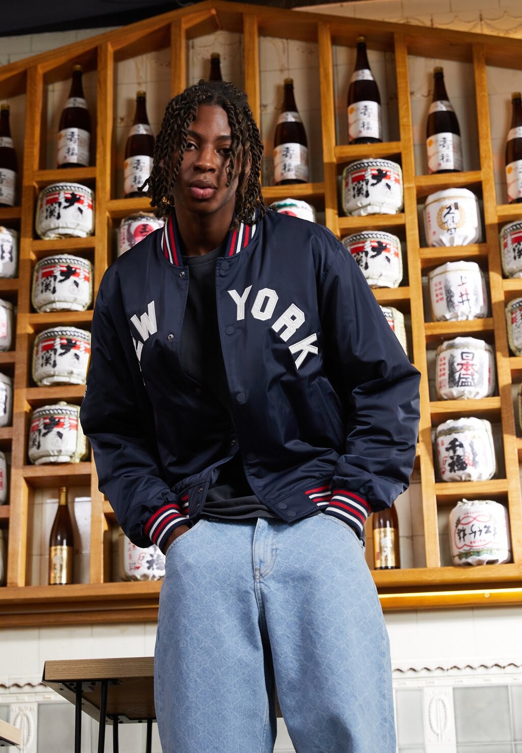 

Бомбер Tommy Jeans, Синий