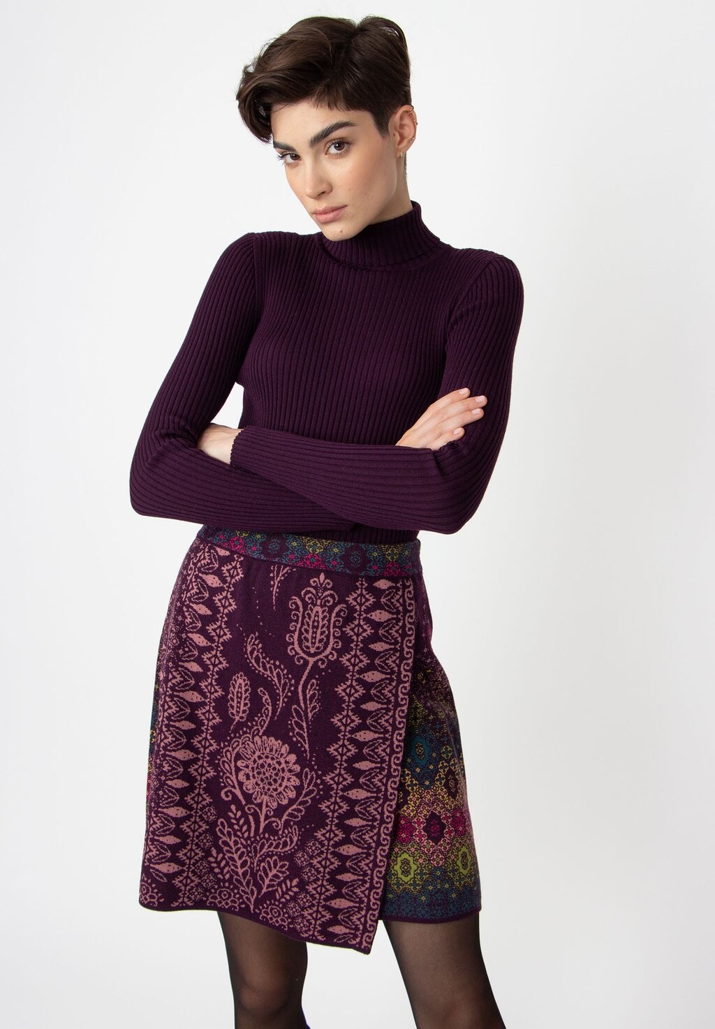 

Вязаный свитер ROLLNECK Ivko, фиолетовый