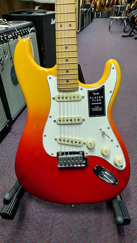 Fender Player Plus Стратокастер Player Plus Stratocaster