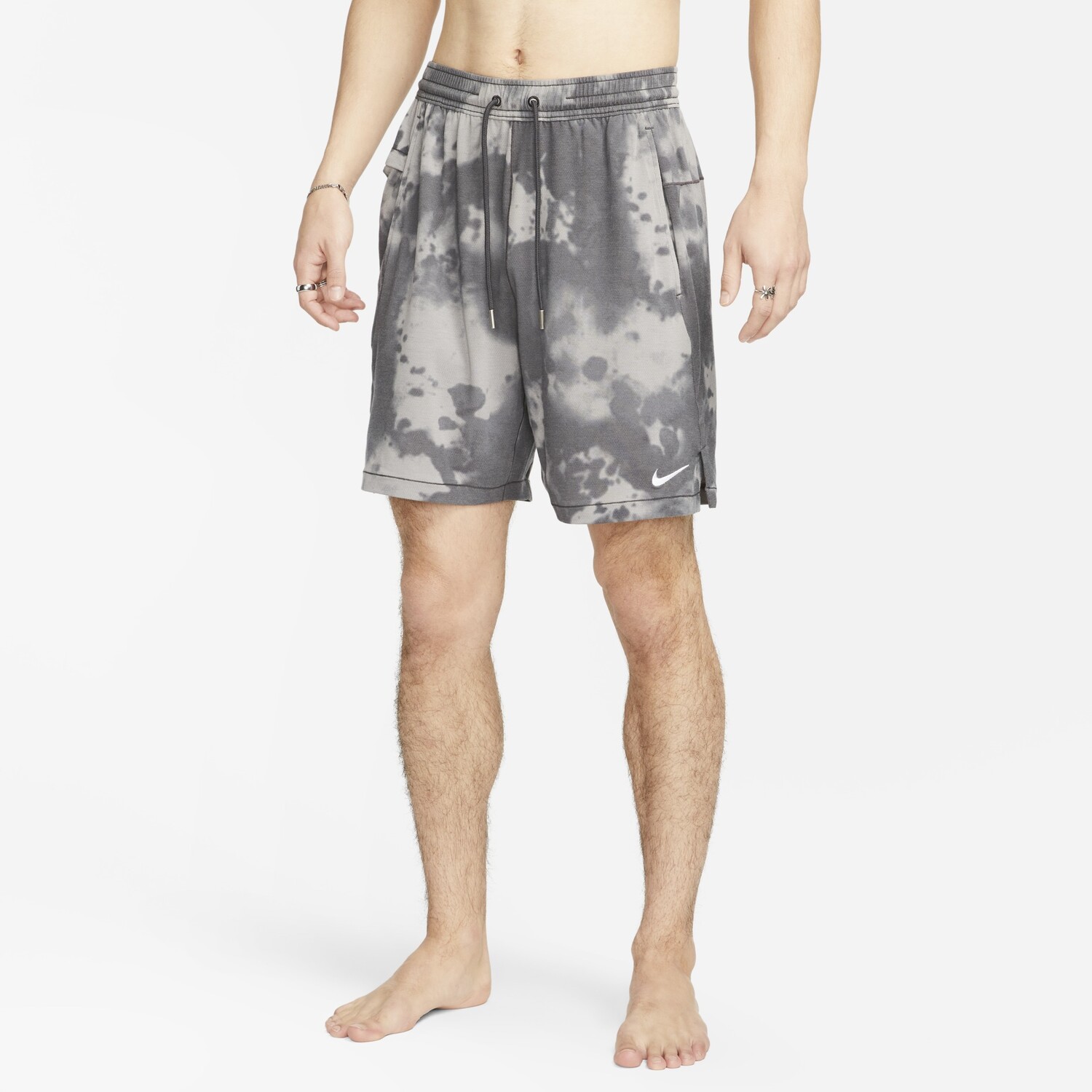 

Шорты Nike Yoga Dri-Fit Men's Shorts, серый/мультиколор