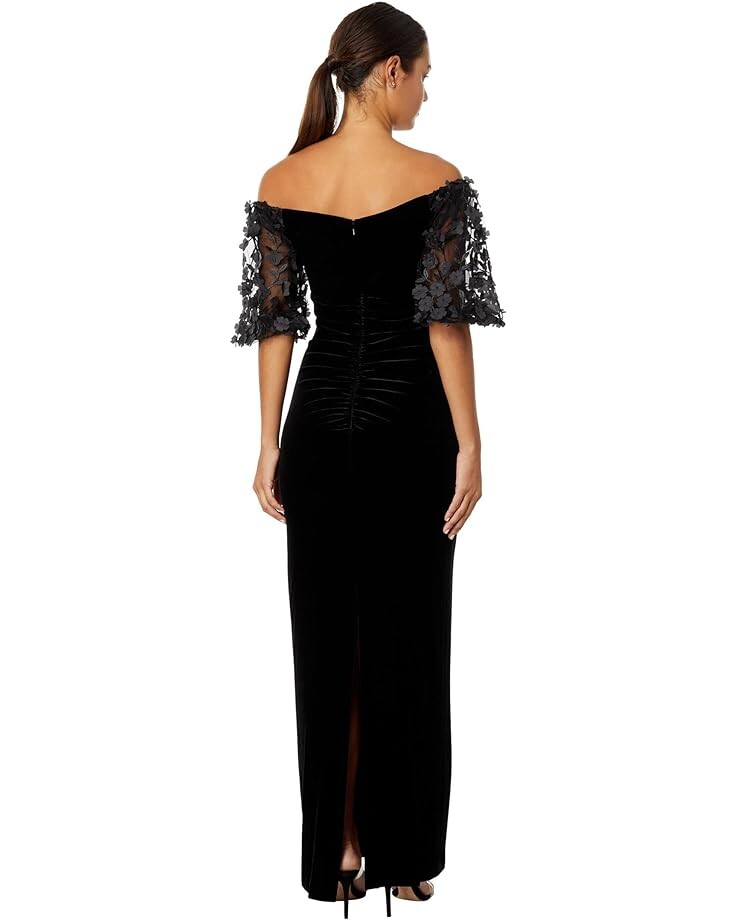 

Платье XSCAPE Long Ruffle 3/4 Sleeve Velvet, черный