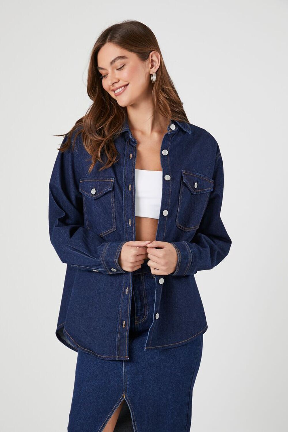 

Джинсовая куртка с дельфиновым краем Forever 21, деним