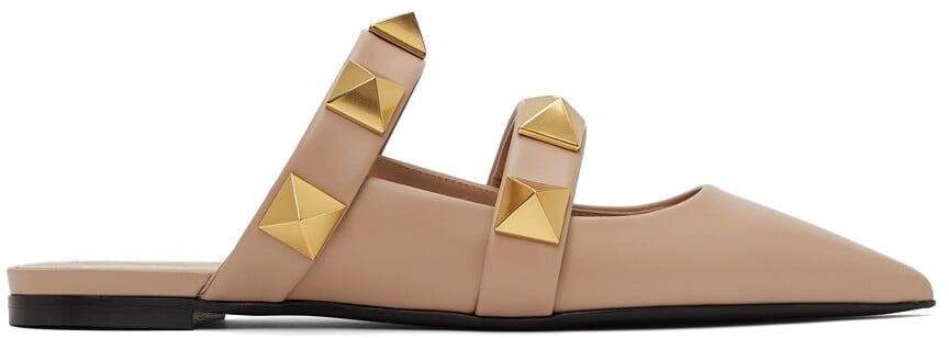 

Розовые римские тапочки с заклепками Valentino Garavani