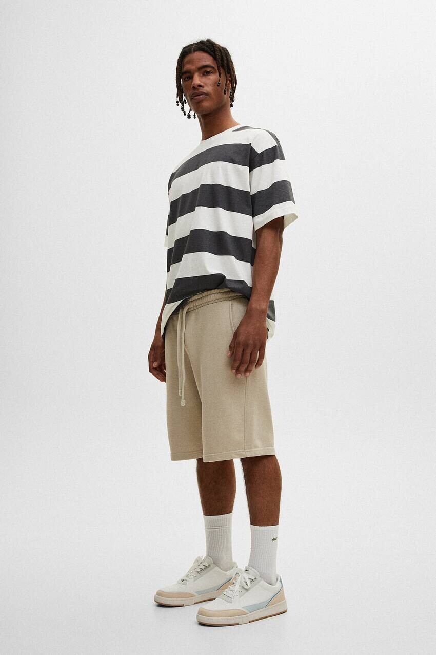 

Спортивные шорты-бермуды цветного кроя Pull&Bear, бежевый