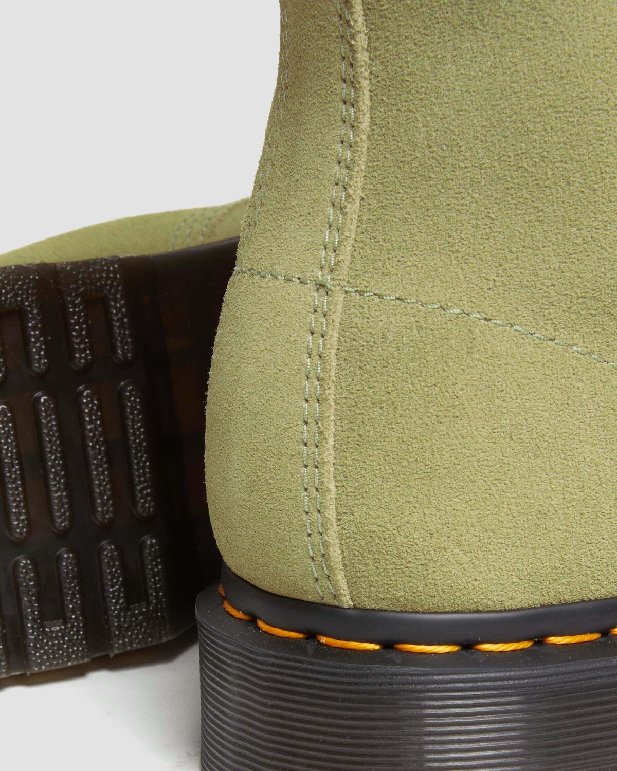 

Замшевые ботинки 1460 Pascal на шнуровке Dr. Martens