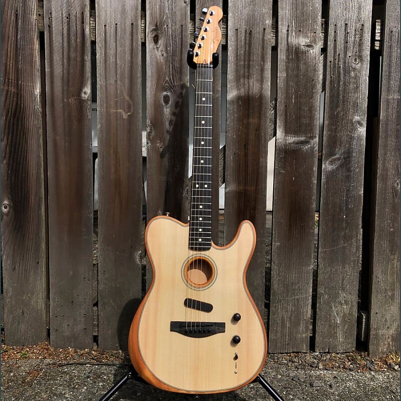 

Fender American Acoustasonic Telecaster Natural с сумкой Deluxe Gig Bag 0972013221