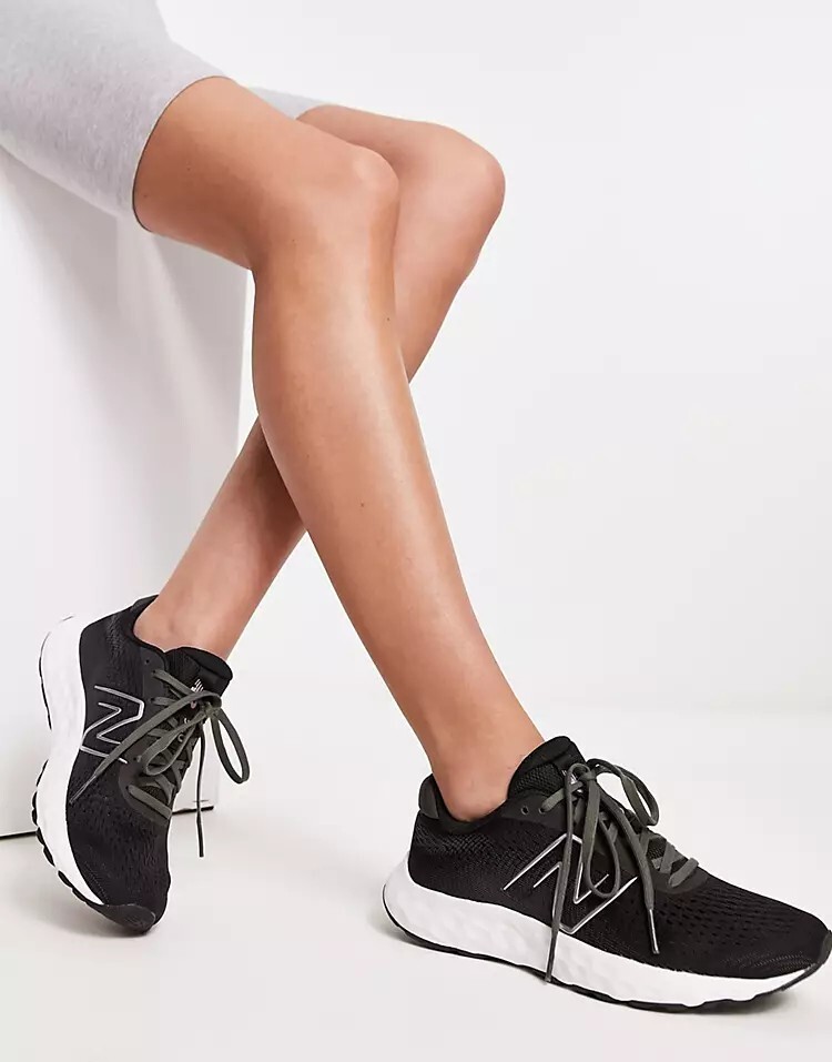 

Черные кроссовки New Balance Running 520, черный