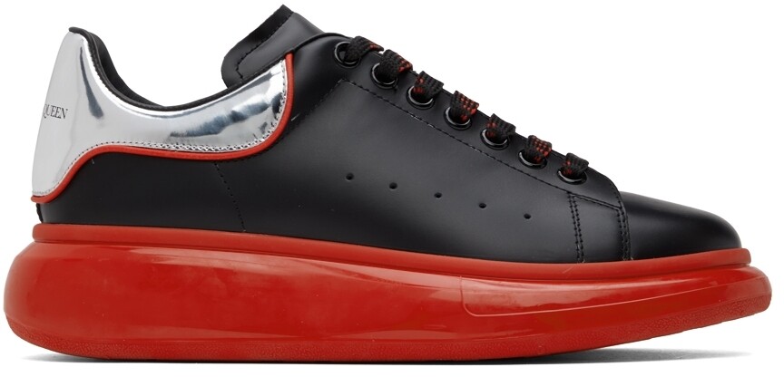 

Черные массивные кеды Alexander McQueen