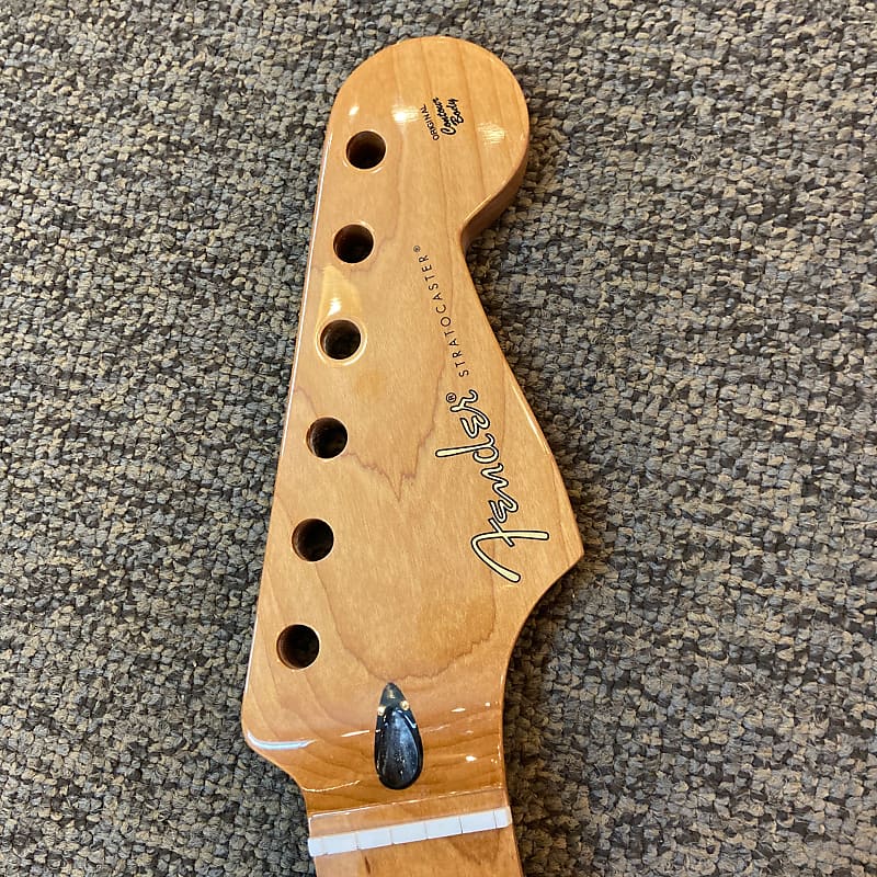 Fender Жареный клен Stratocaster Гриф Жареный клен Roasted Maple Stratocaster Neck электрогитара reverend charger hb roasted maple neck gunmetal