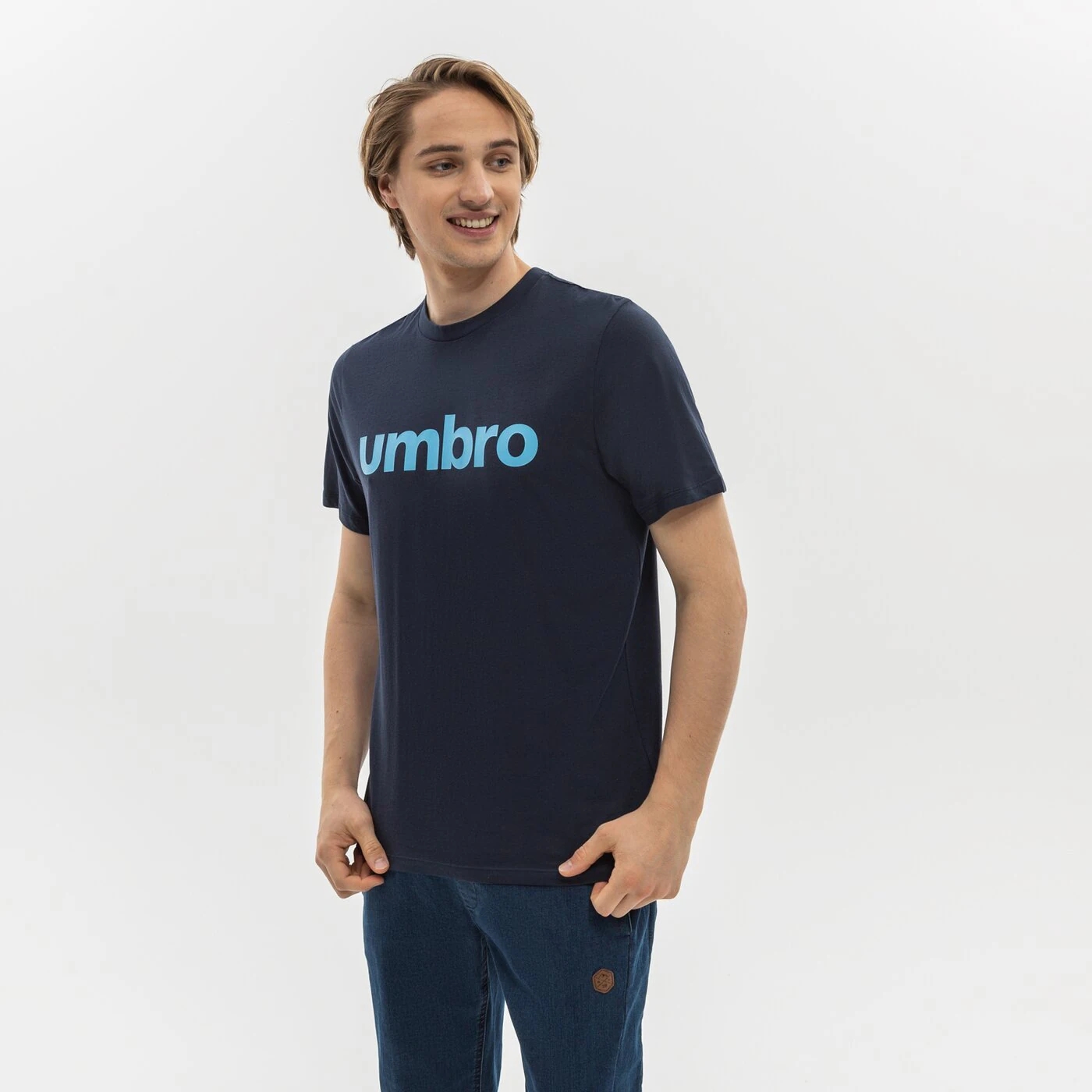 Футболка Umbro с линейным логотипом, синий