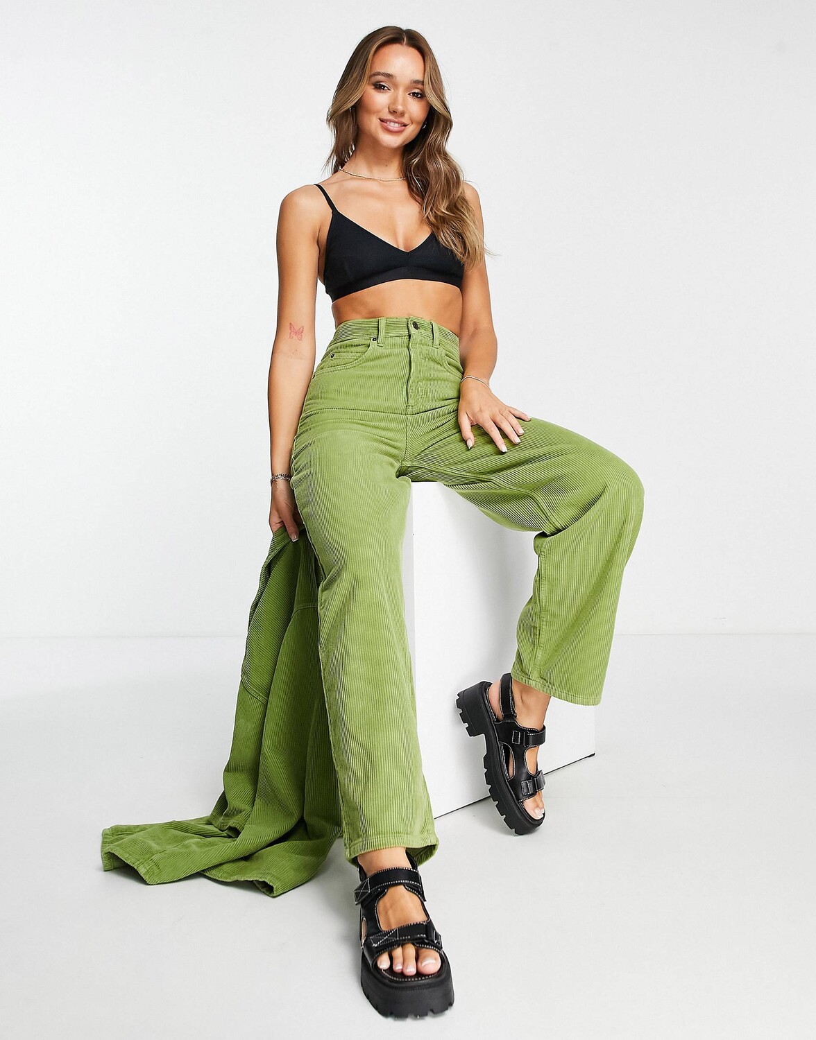 

Зеленые вельветовые джинсы Topshop Baggy