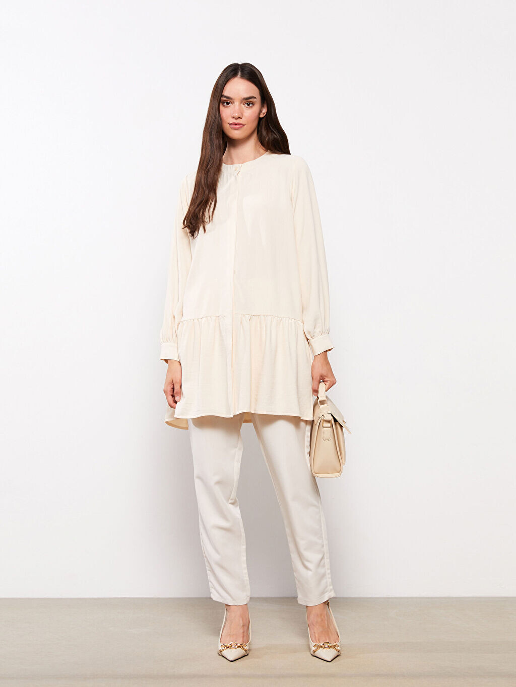 

Женская туника прямого кроя с круглым вырезом и длинными рукавами LCW Modest