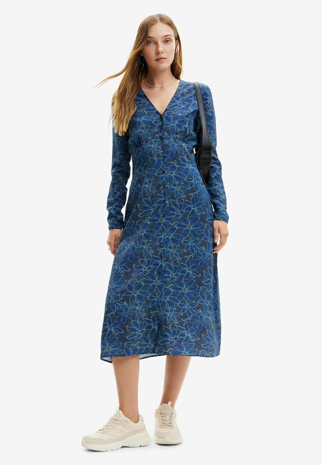 

Летнее платье Desigual, синий
