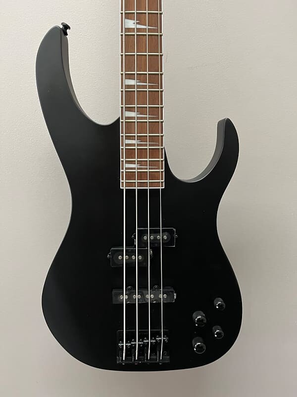 

Ibanez RGB300 Electric Bass 2022 Черный Плоский