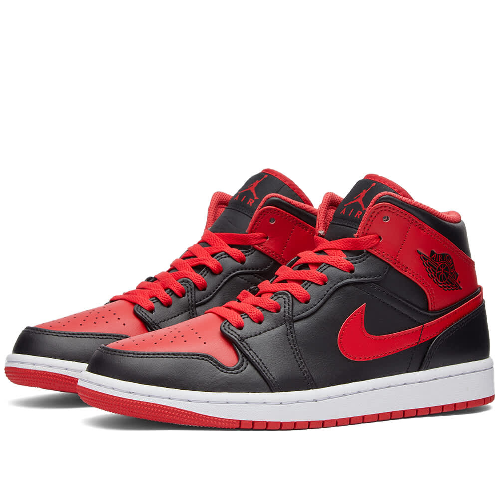 

Кроссовки Air Jordan 1 Mid