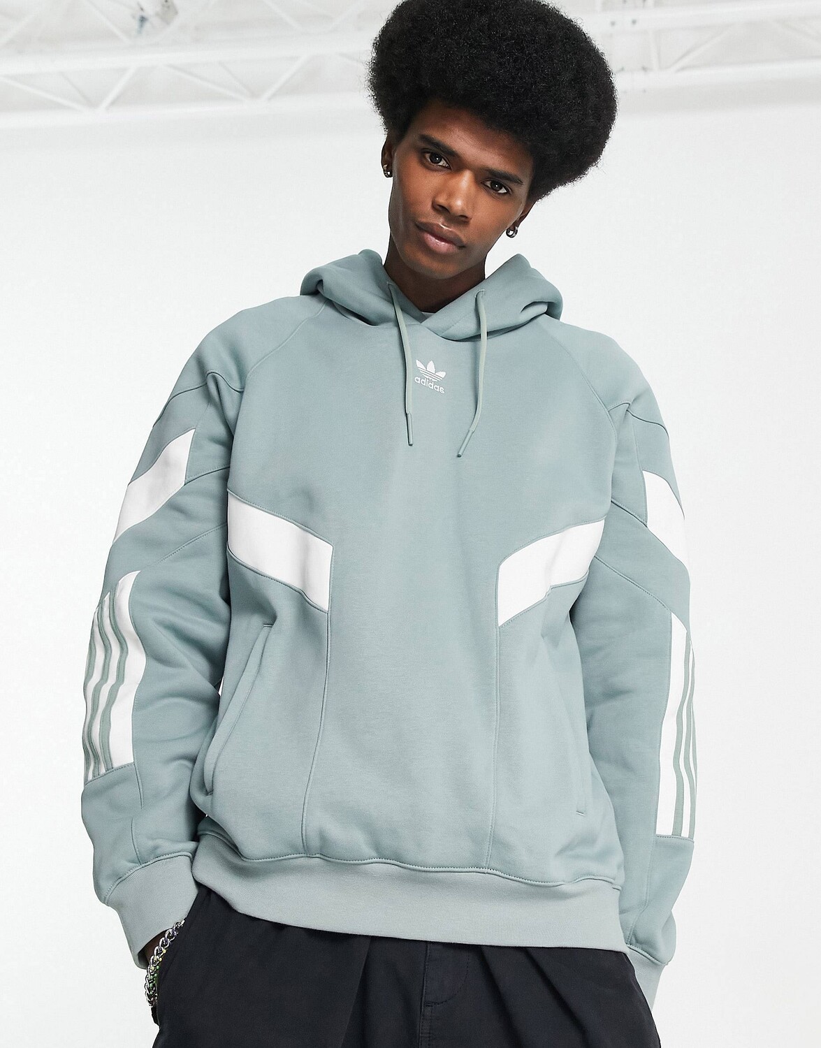 

Худи зеленого цвета adidas Originals Rekive